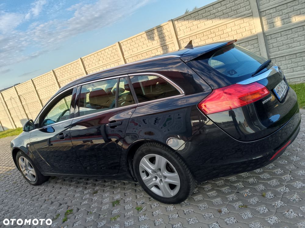 Opel Insignia 2.0 CDTI Sports Tourer - 4