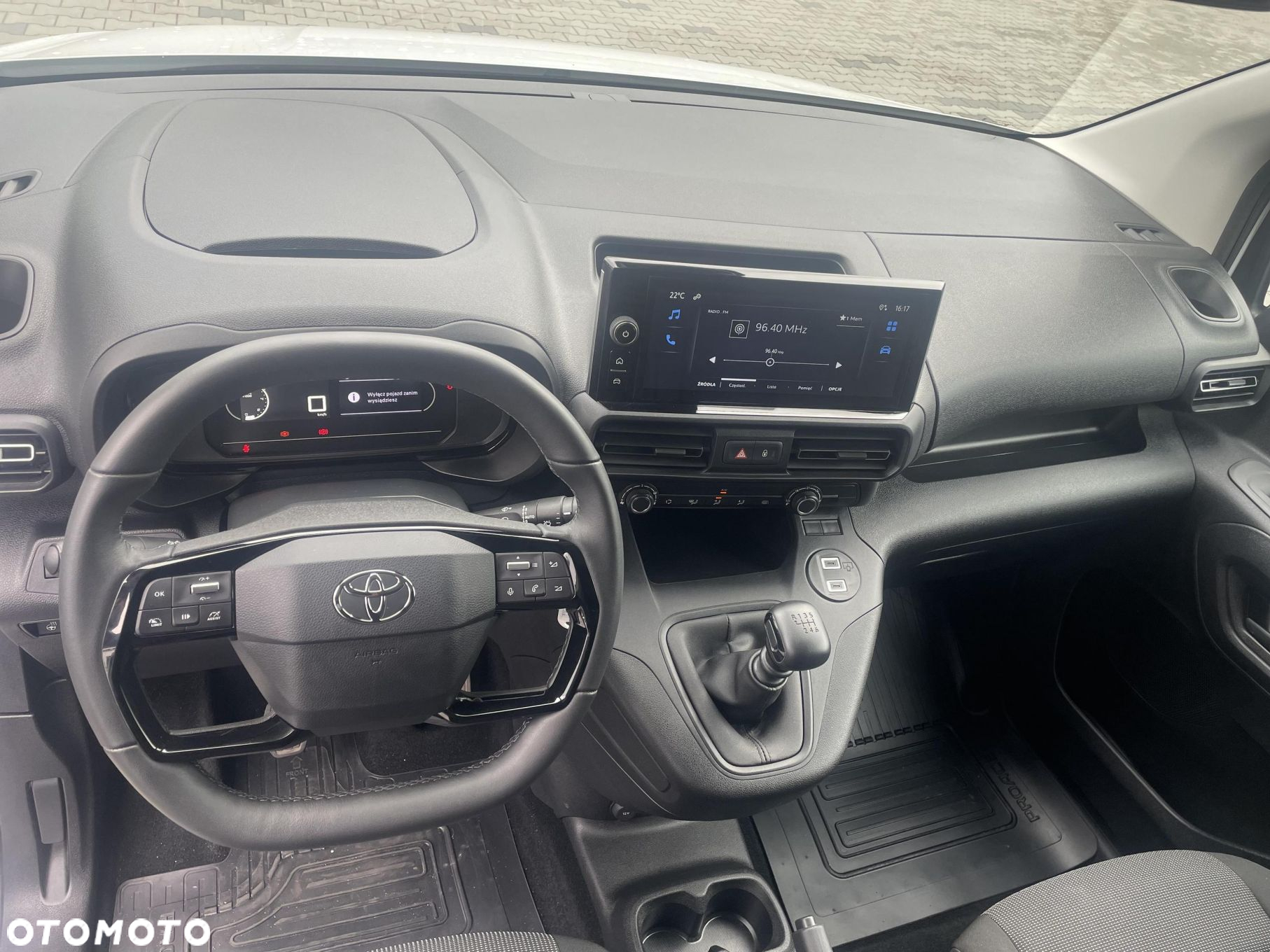 Toyota PROACE CITY - 21