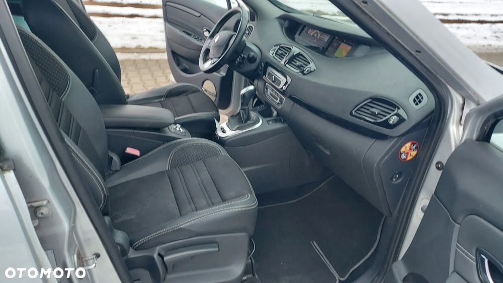 Renault Scenic 1.5 dCi Limited EDC - 10