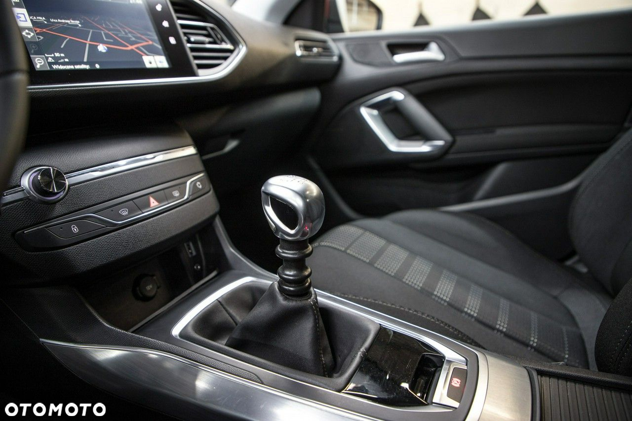 Peugeot 308 - 23