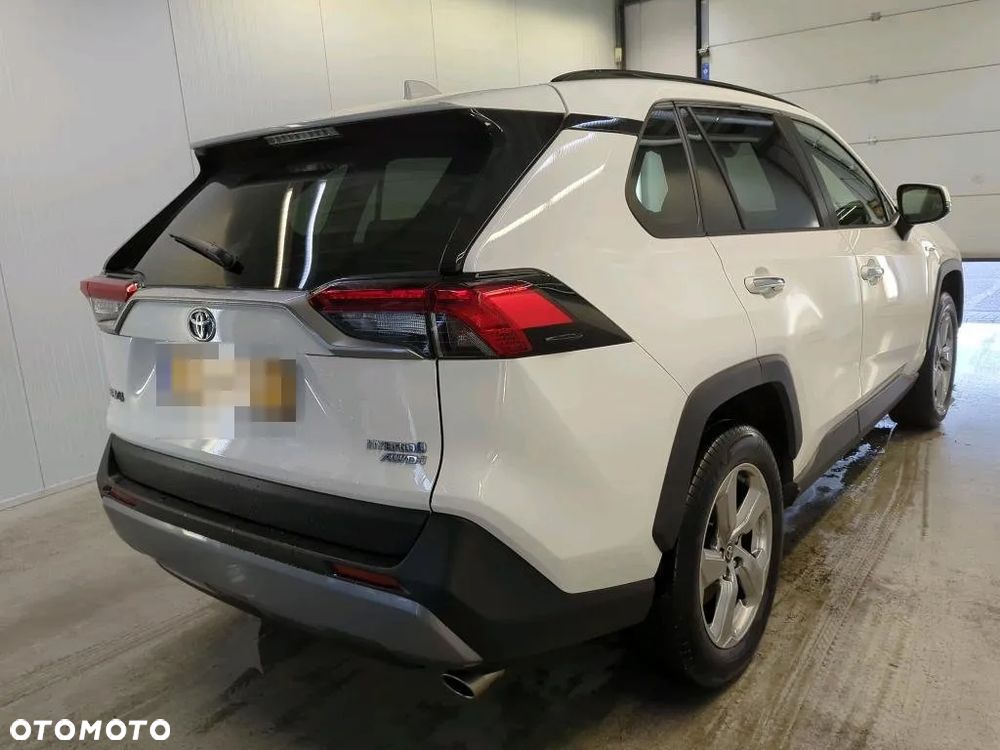 Toyota RAV4 - 3