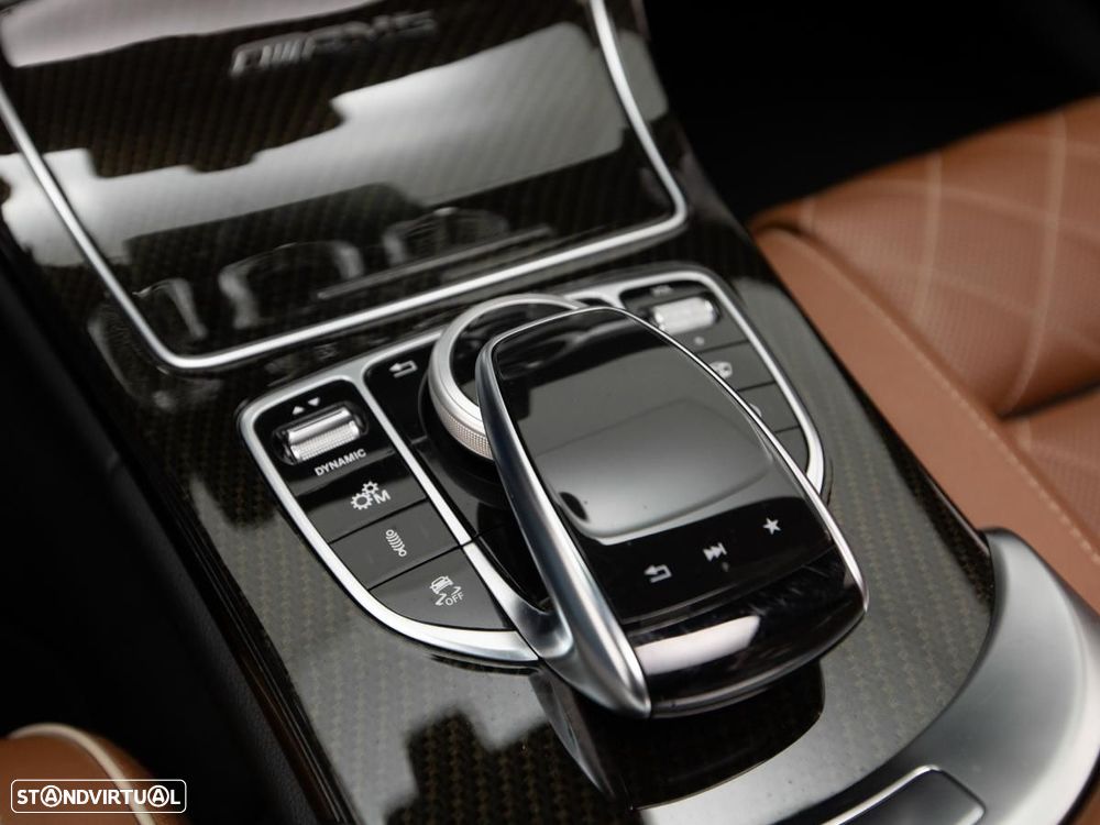 Mercedes-Benz C 63 AMG S - 38