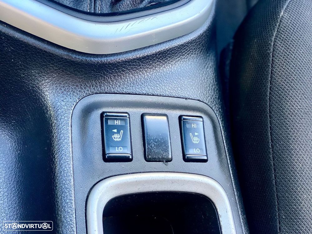 Nissan Navara 2.3 dCi CD 4WD N-Connecta - 18