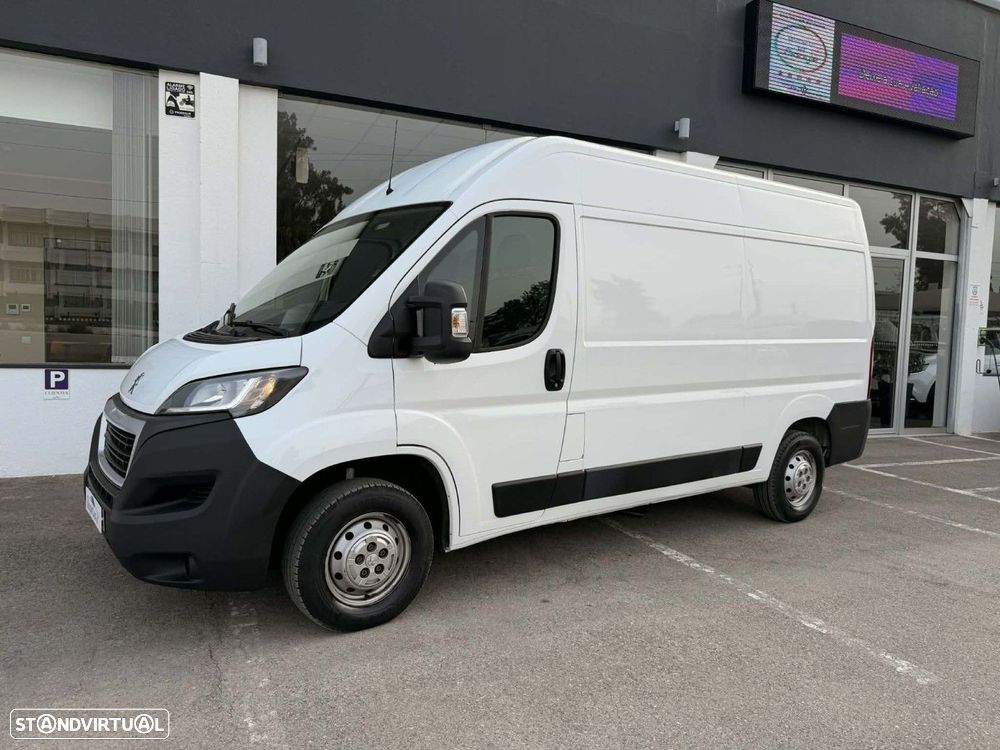 Peugeot Boxer 2.2 BlueHDi 335 L2H2 Premium