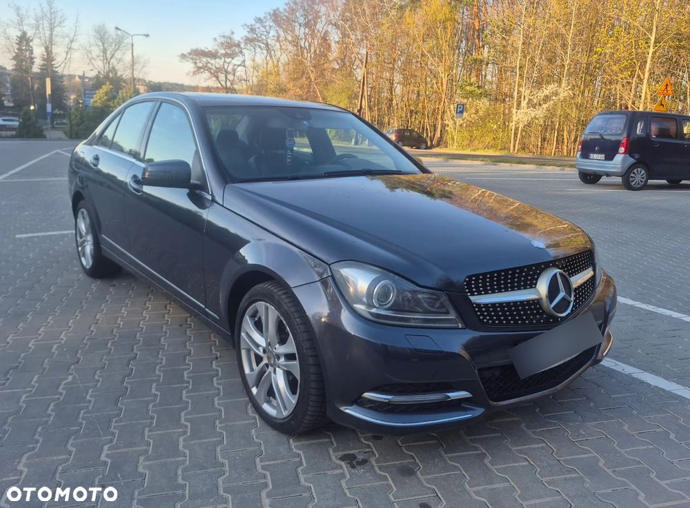 Mercedes-Benz Klasa C 180 (BlueEFFICIENCY) 7G-TRONIC Avantgarde - 2