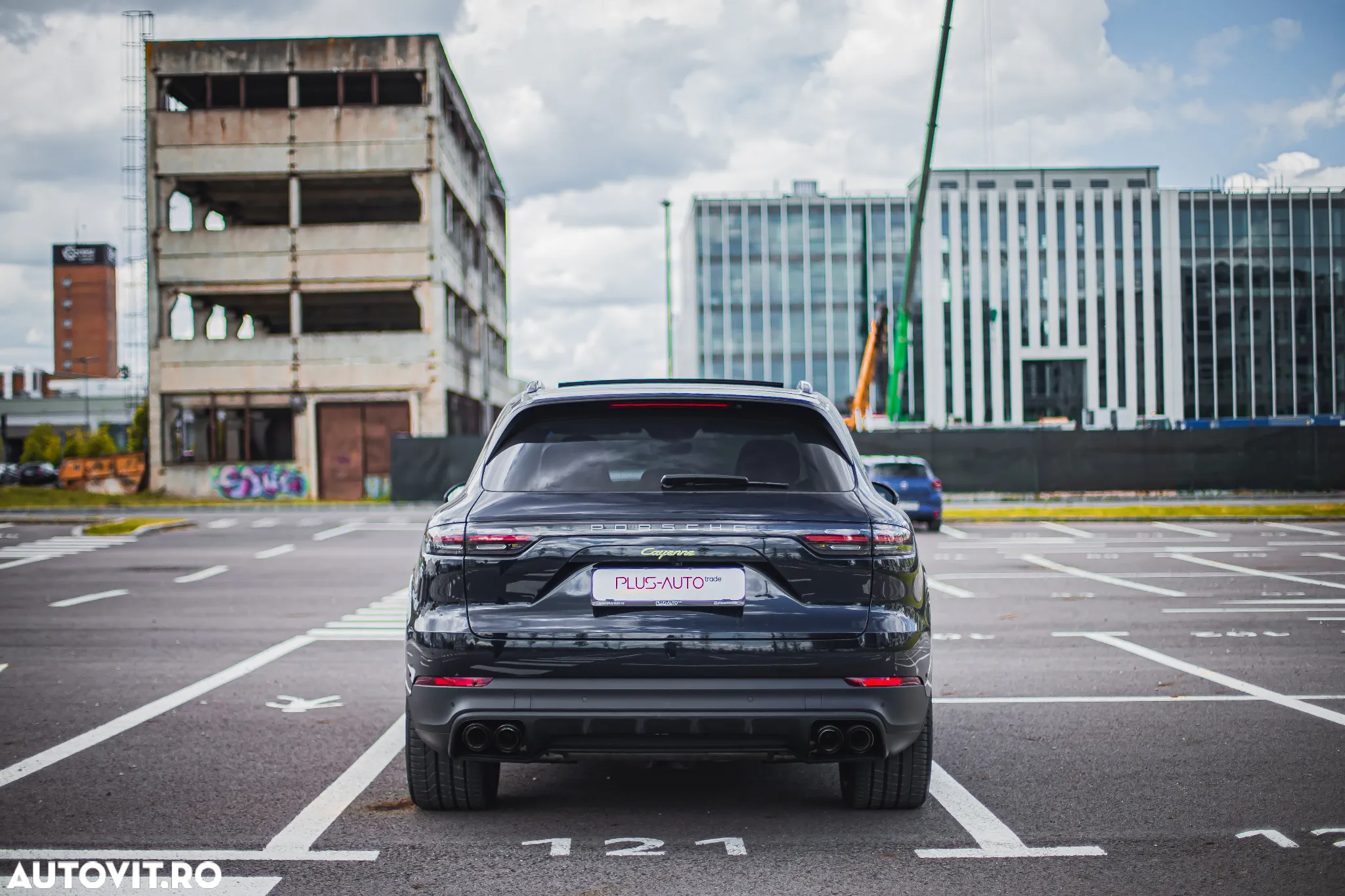 Porsche Cayenne E-Hybrid Tiptronic S Platinum Edition - 6