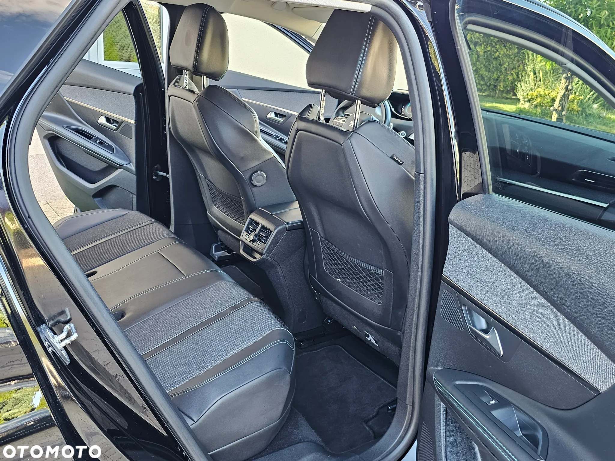 Peugeot 3008 Hybrid 225 e-EAT8 Allure Pack - 37
