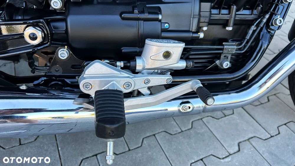 Moto Guzzi V9 - 16