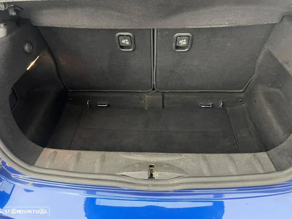 MINI 3 Portas Cooper D - 9