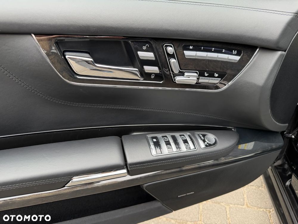 Mercedes-Benz CL 63 AMG 7G-TRONIC - 36