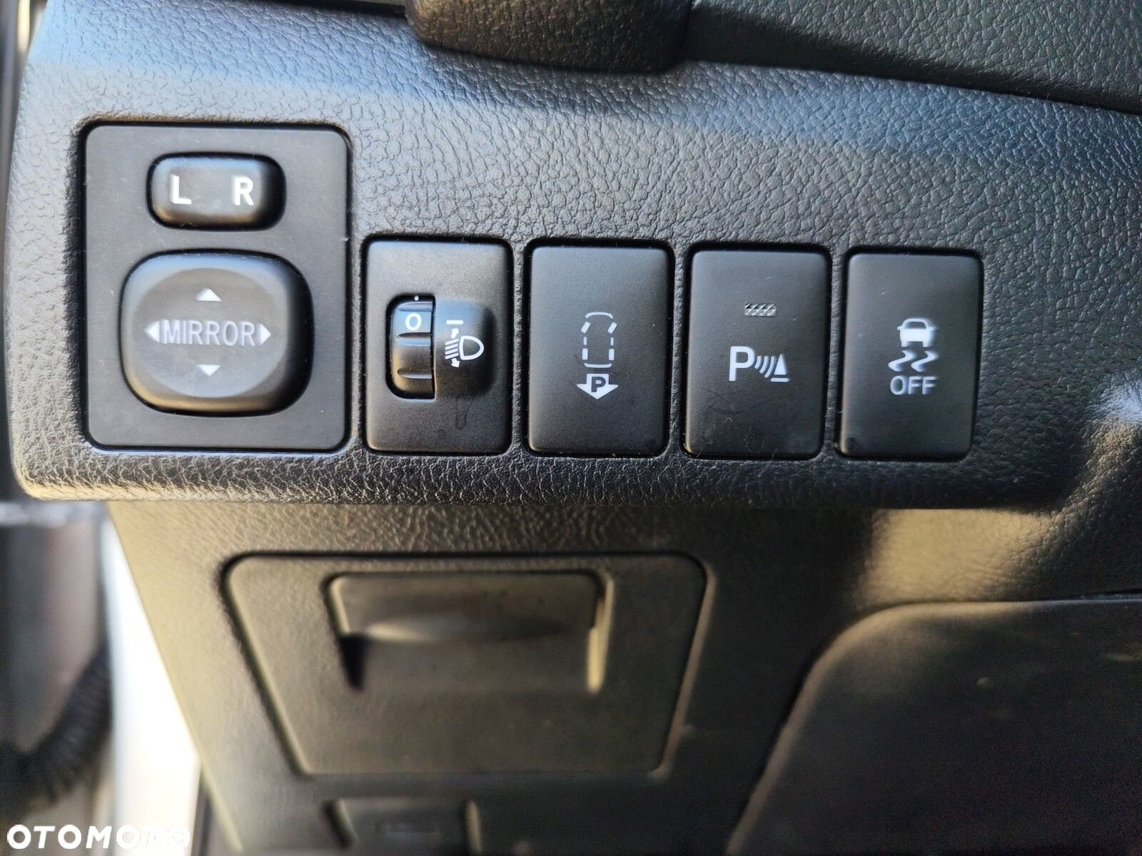 Toyota Auris - 22