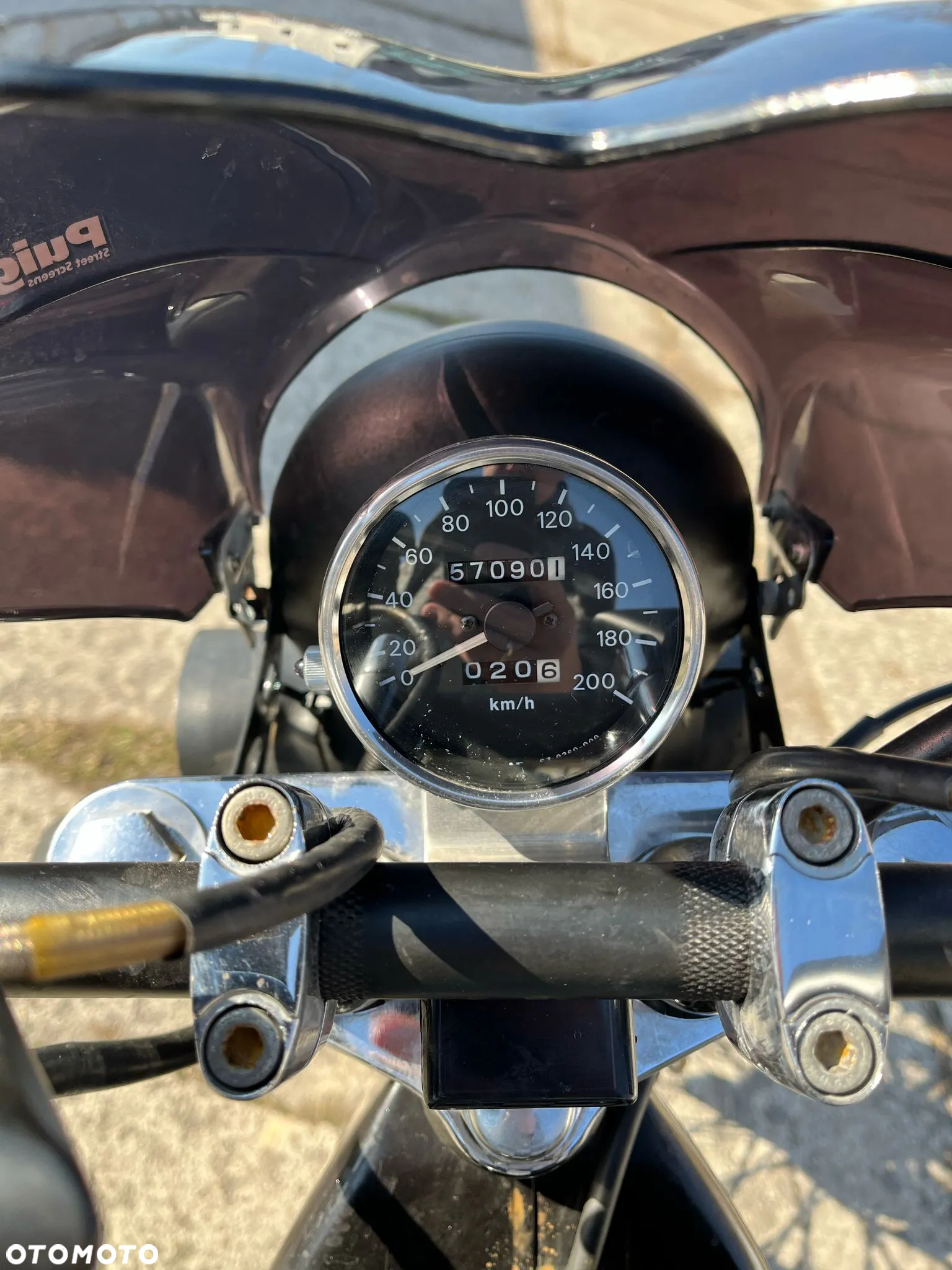 Suzuki Intruder - 12
