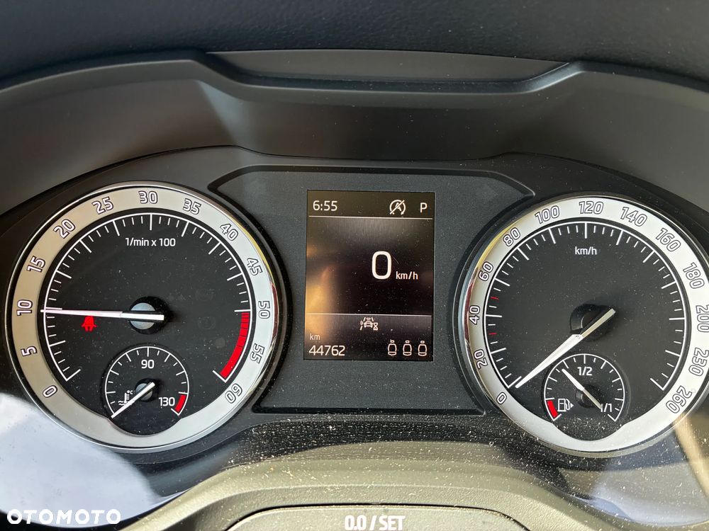 Skoda Karoq 2.0 TDI SCR 4x4 Style DSG - 17