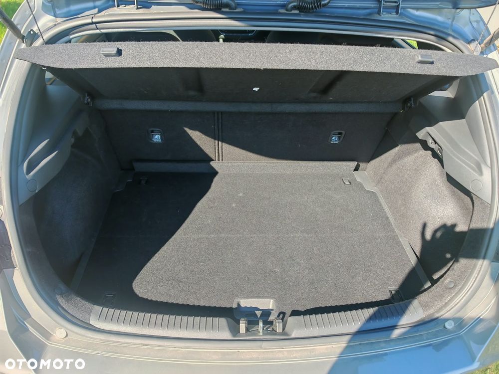 Hyundai i30 1.5 DPI Classic + - 10