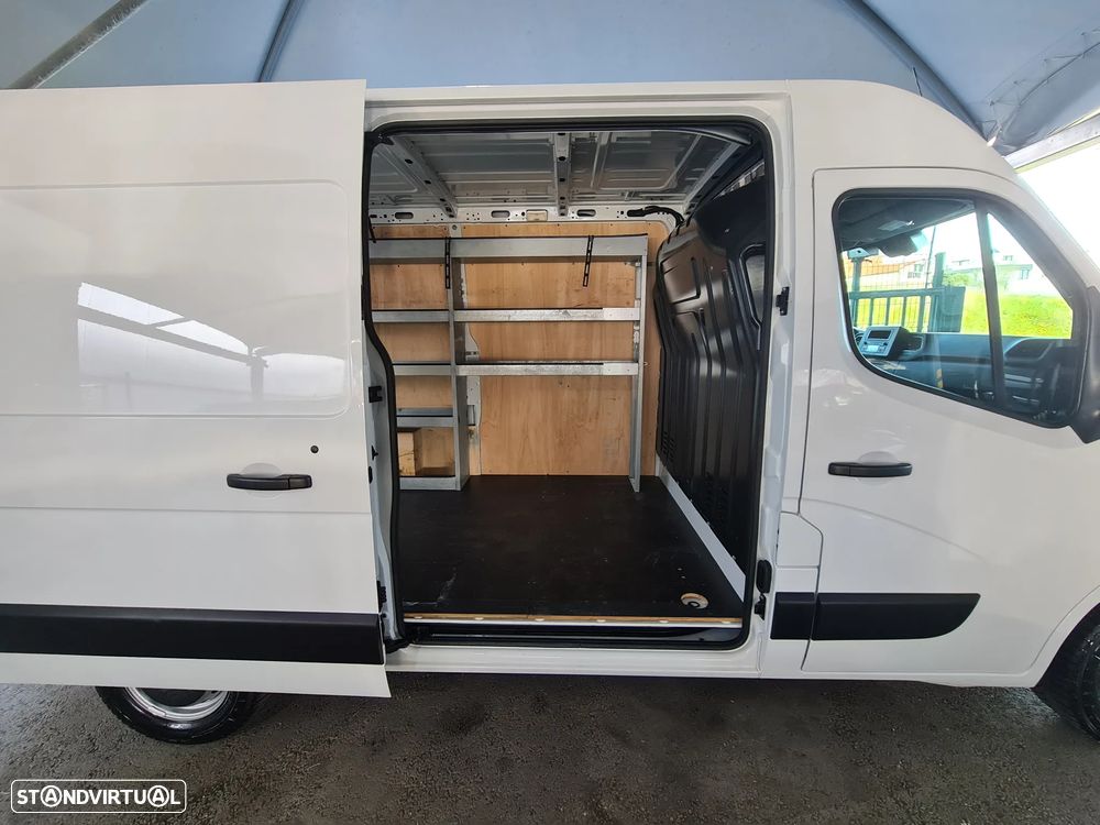 Renault Master 2.3Dci L2H2 135CV *Ac/ Sensores/ c/ IVA - 16