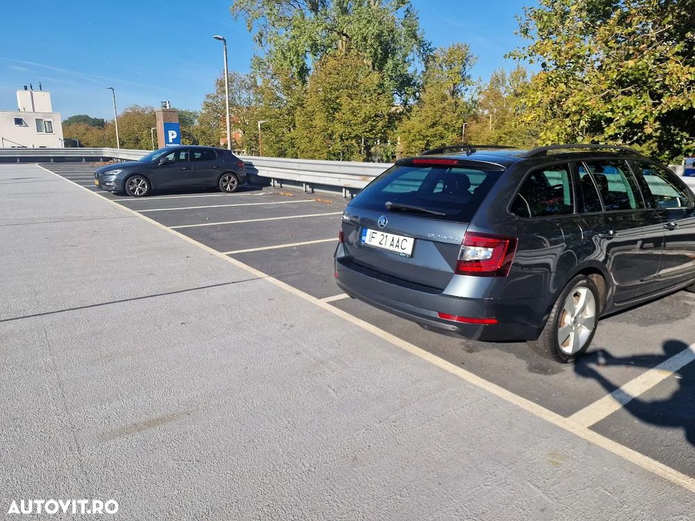 Skoda Octavia ver-combi-1-4-tsi-style - 4
