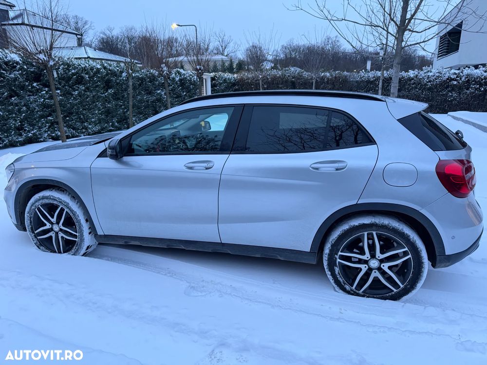 Mercedes-Benz GLA - 2