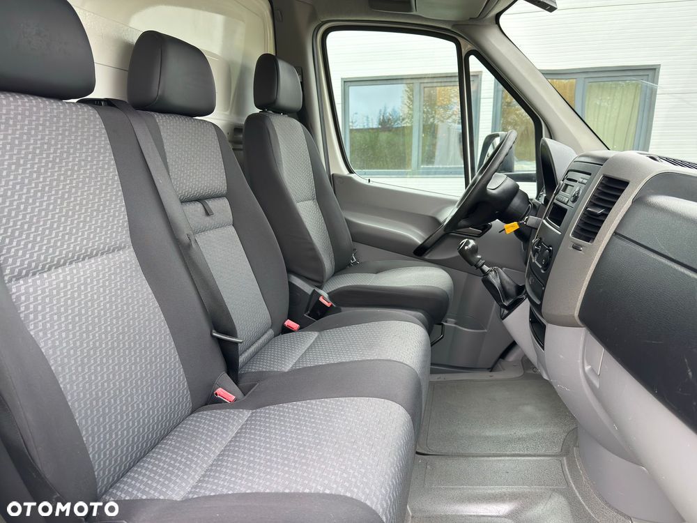 Volkswagen Crafter - 12