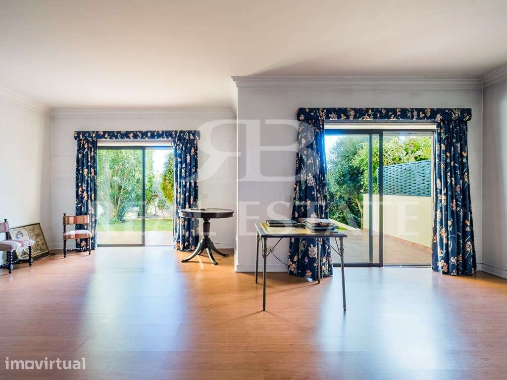 Apartamento T3 + Piscina + Garagem + Arrecadação, no centro de CASC... - Grande imagem: 4/23