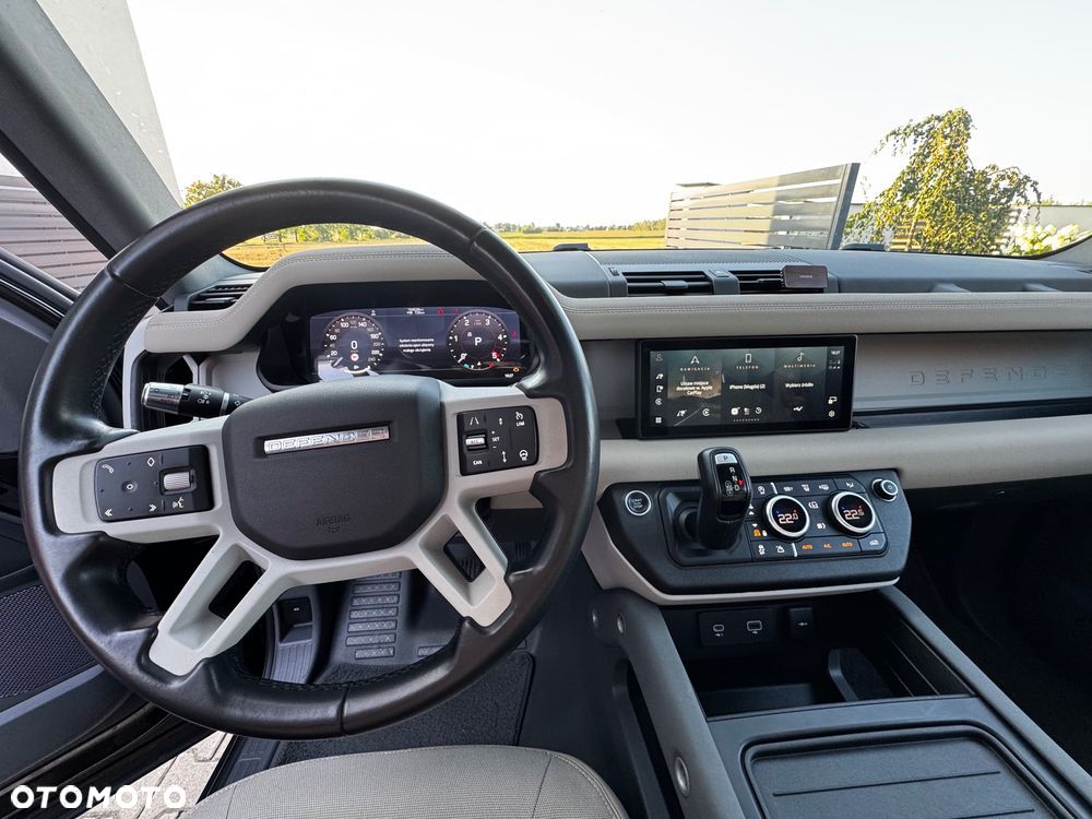 Land Rover Defender 110 2.0 D240 - 9