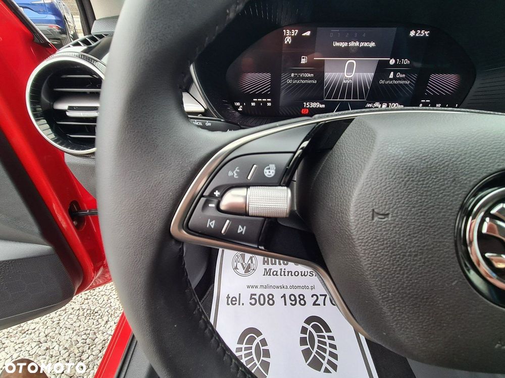 Skoda Fabia 1.0 TSI Style Color - 23