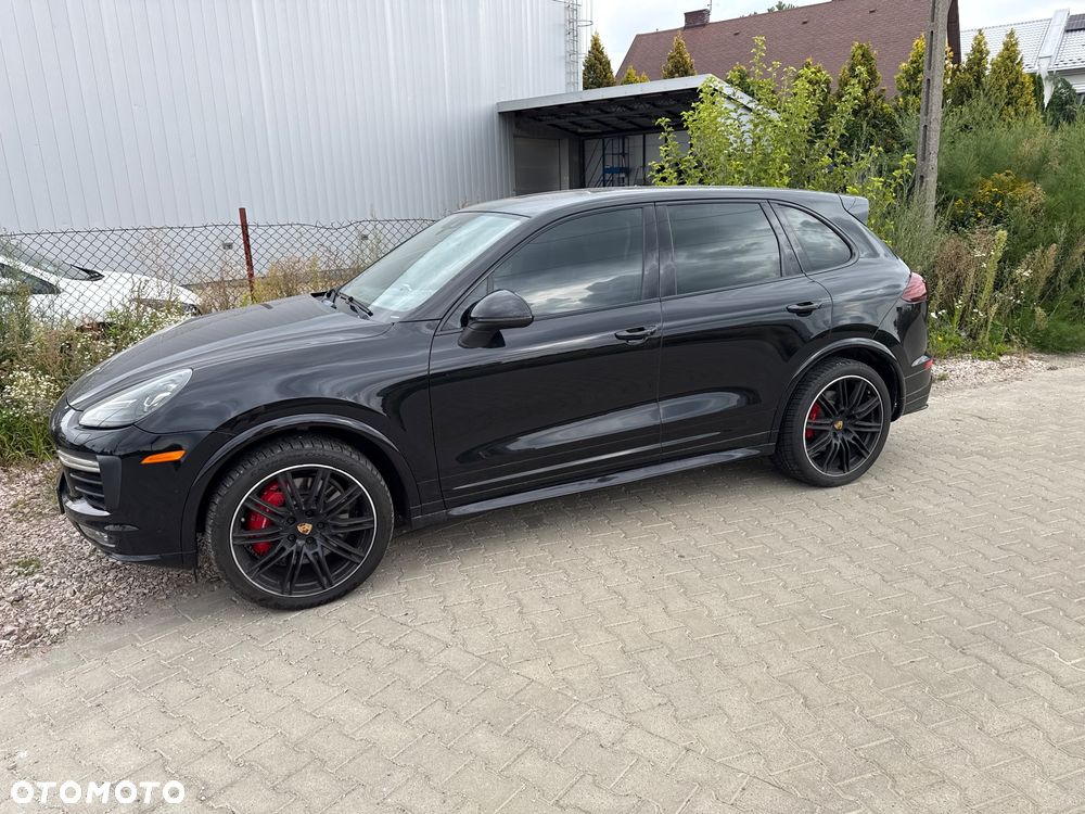 Porsche Cayenne - 6