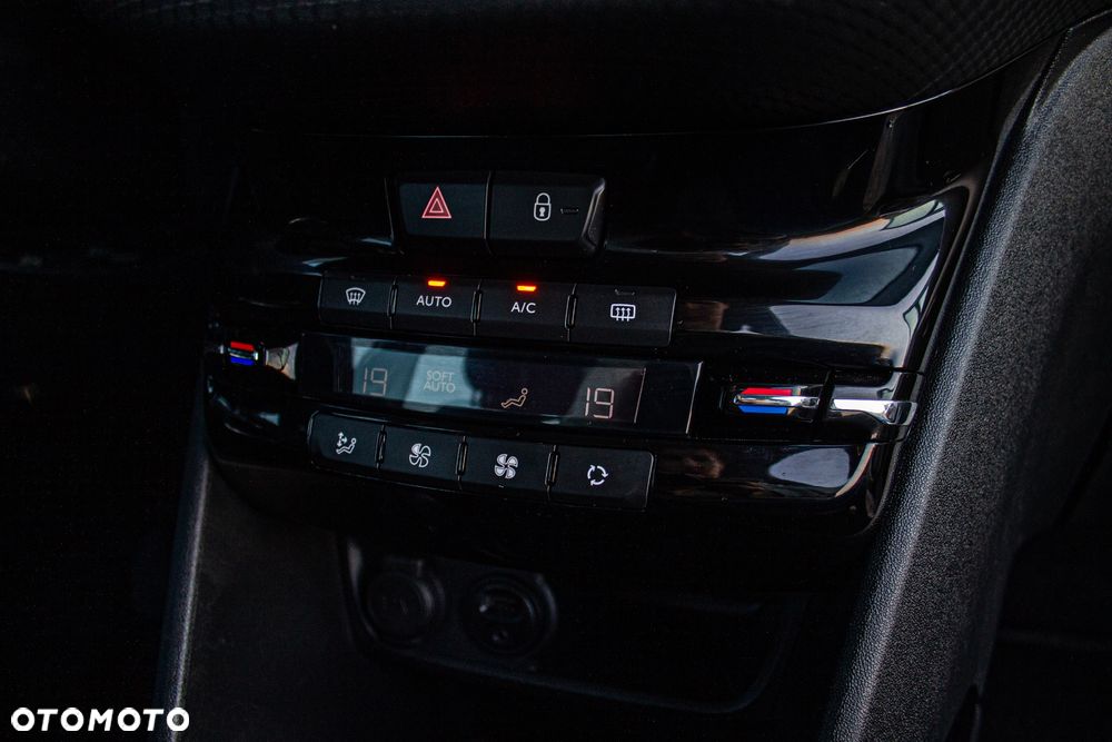 Peugeot 2008 PureTech 110 Stop&Start Allure - 22
