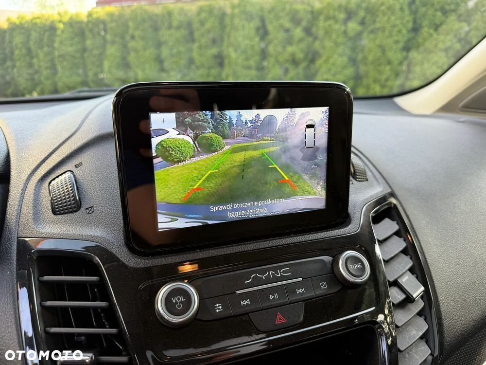 Ford Tourneo Connect Grand - 17