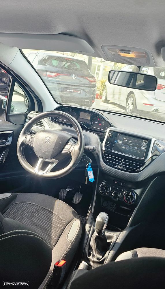 Peugeot 208 PureTech 82 Start & Stop Style - 13