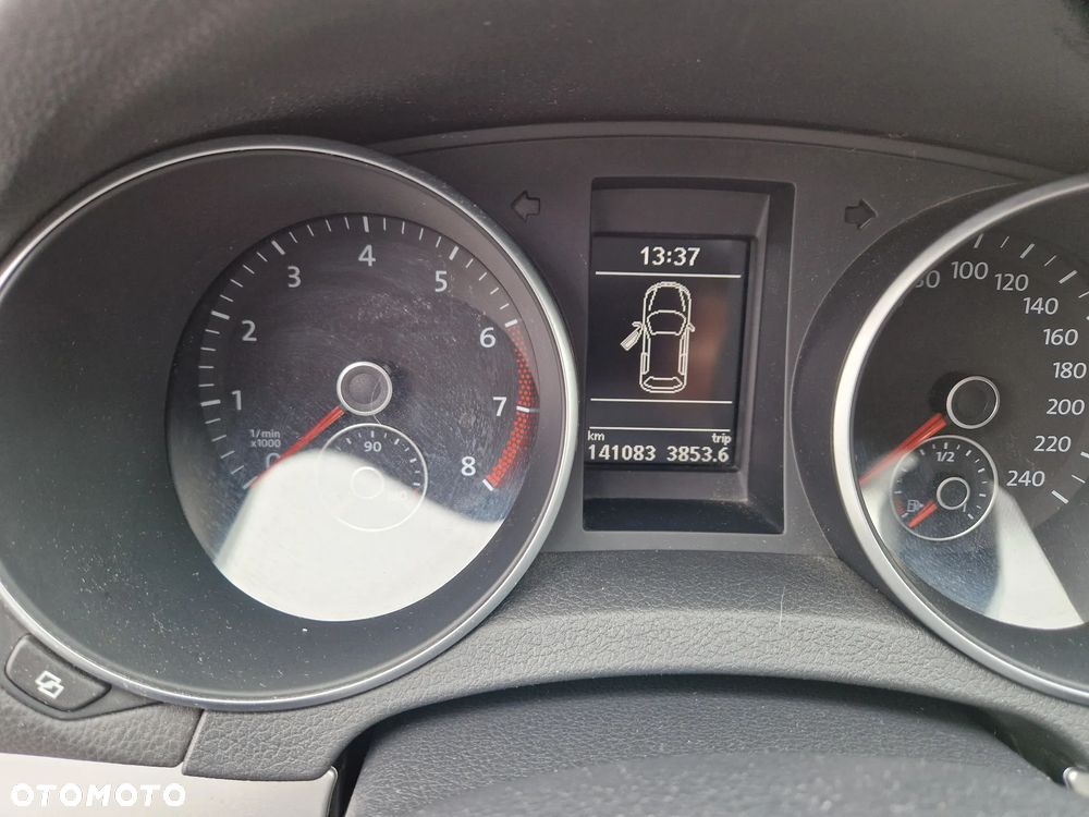 Volkswagen Golf 1.4 TSI Comfortline DSG - 8