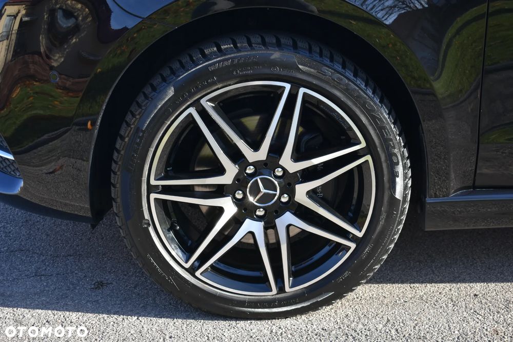 Mercedes-Benz Klasa V 300 d 4-Matic Exclusive 9G-Tronic (d³ugi) - 9