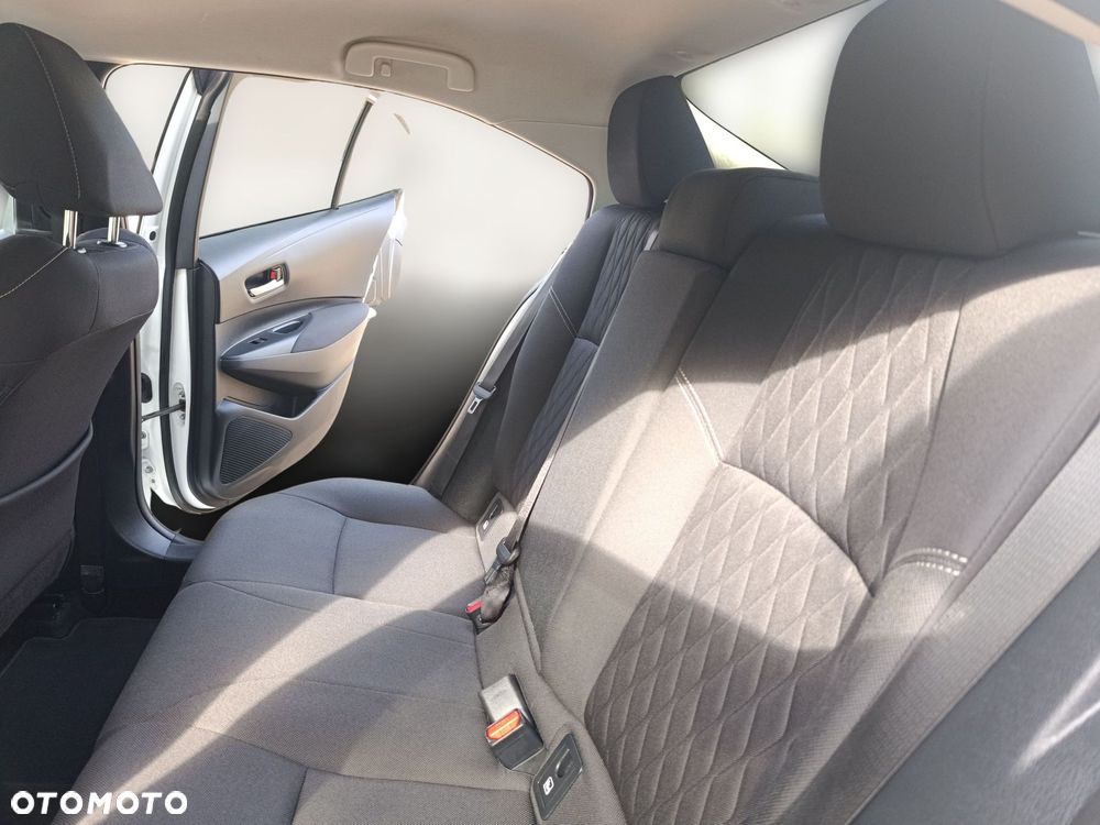 Toyota Corolla 1.6 Comfort - 17