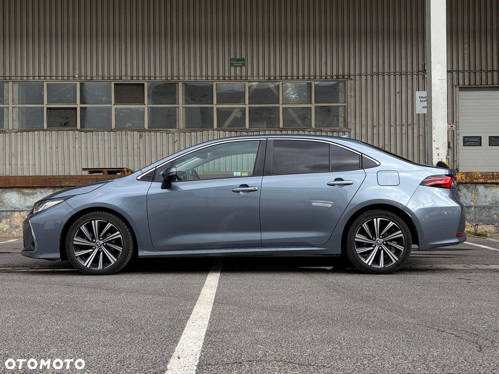 Toyota Corolla 1.8 Hybrid Comfort - 18