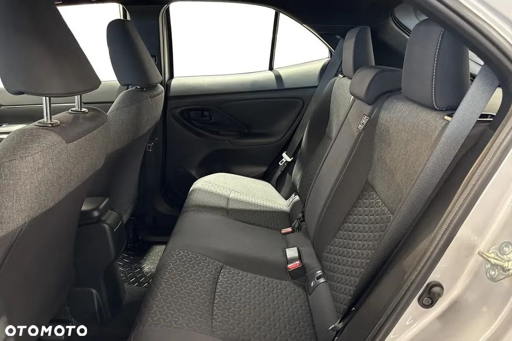 Toyota Yaris Cross - 13