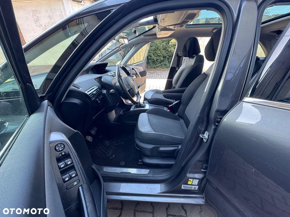 Citroën C4 Picasso - 11