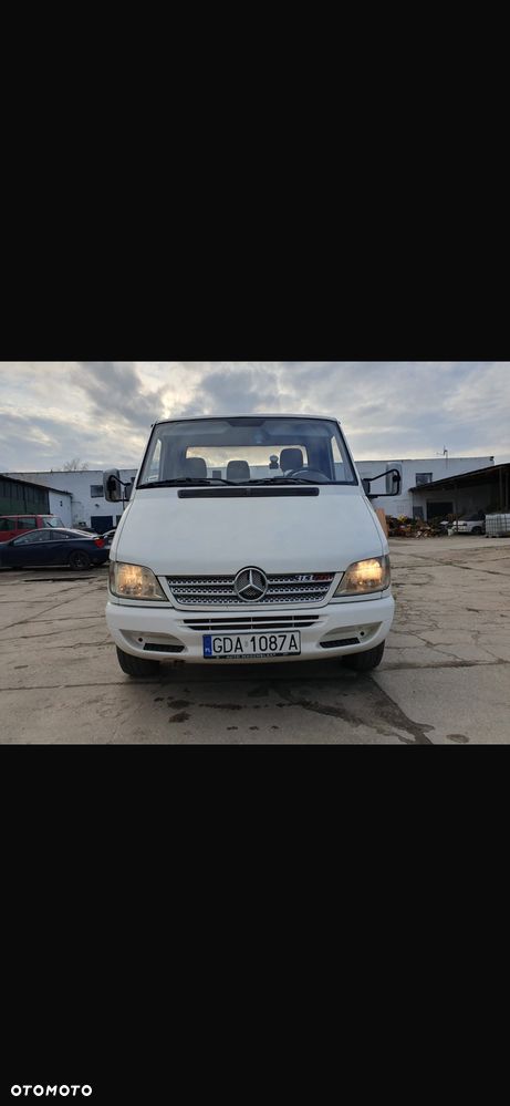 Mercedes-Benz Sprinter - 4