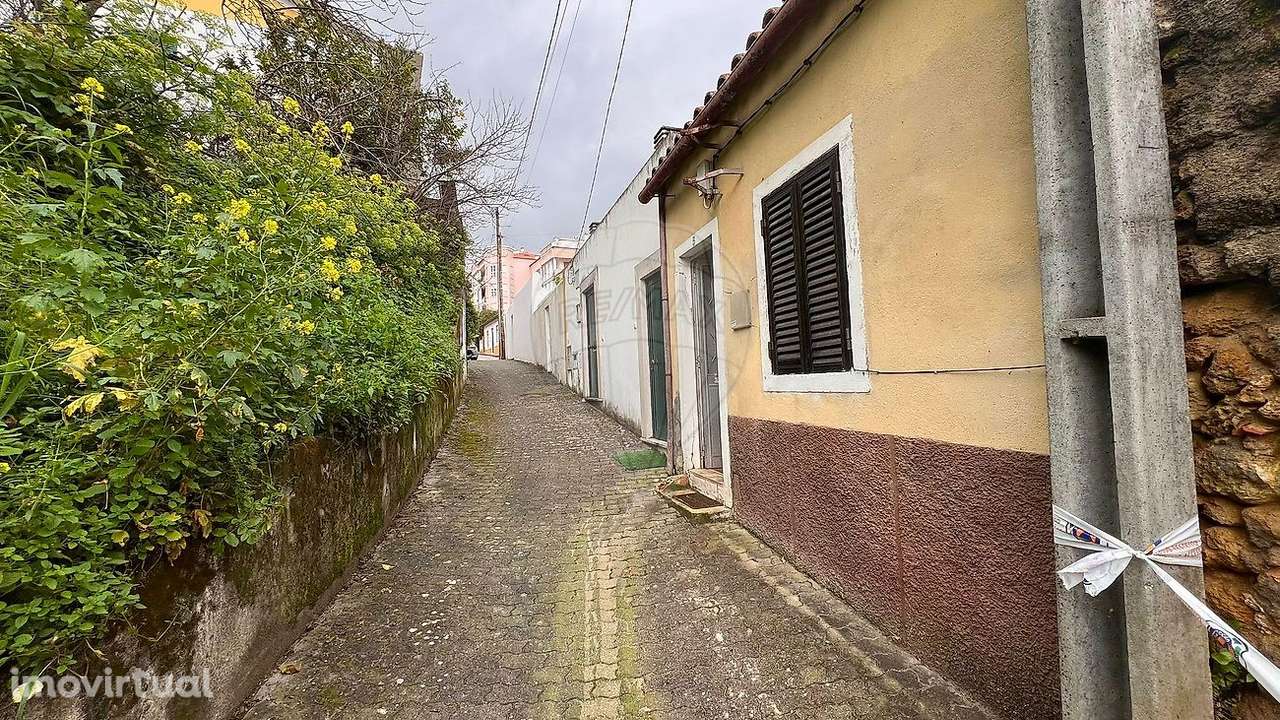 Moradia T2 para venda - Grande imagem: 2/23