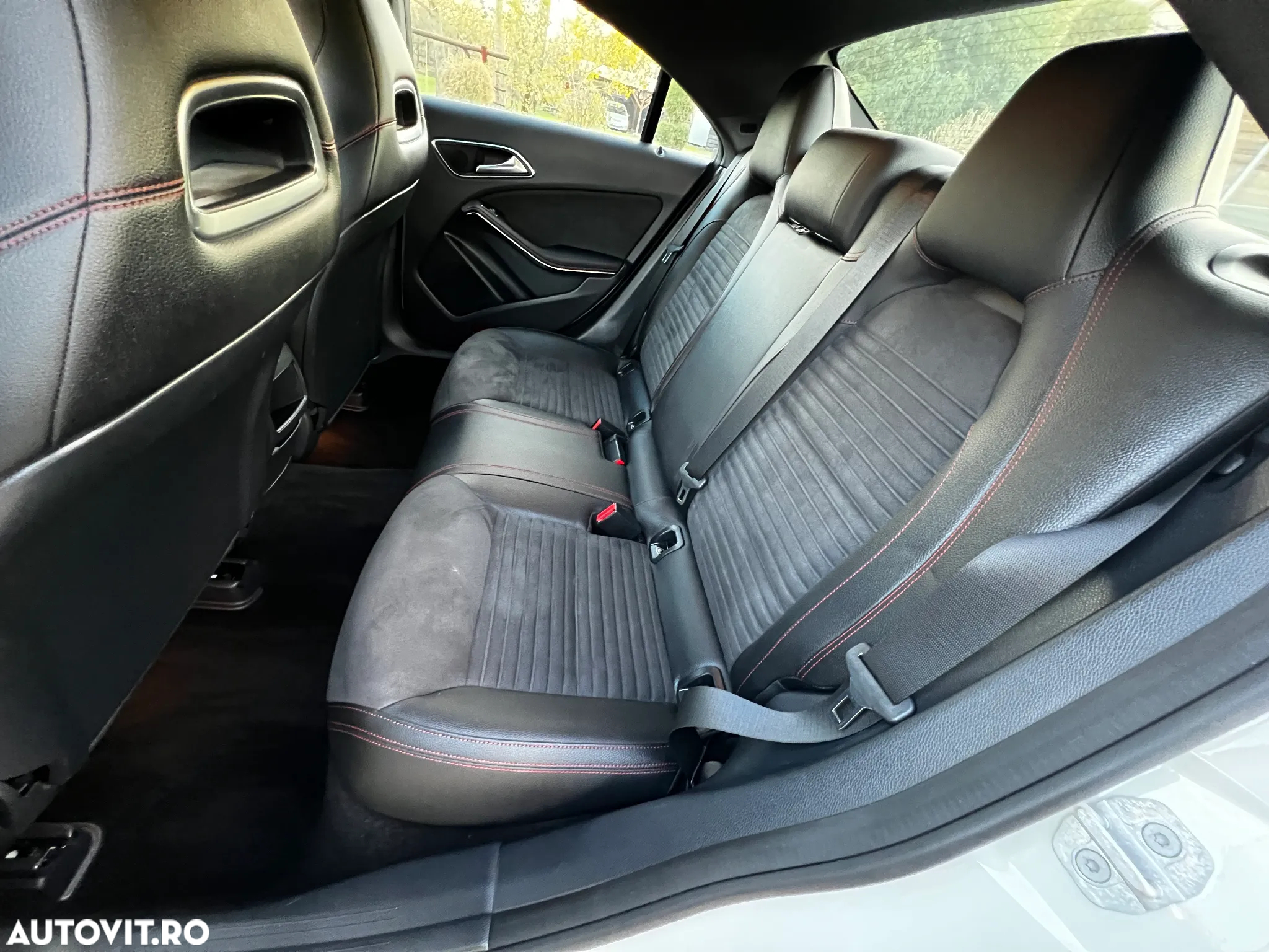 Mercedes-Benz CLA 200 d 4MATIC Aut. - 23