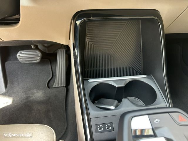 BMW X1 xDrive25e xLine - 48