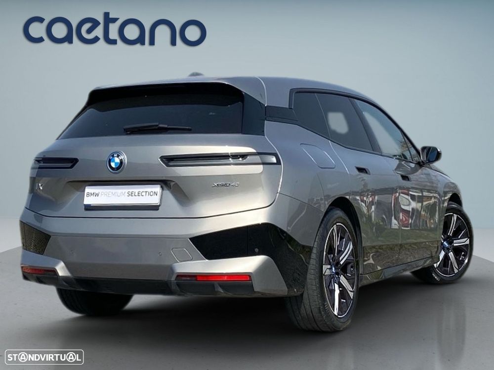 BMW iX xDrive 40 Pack Desportivo - 2