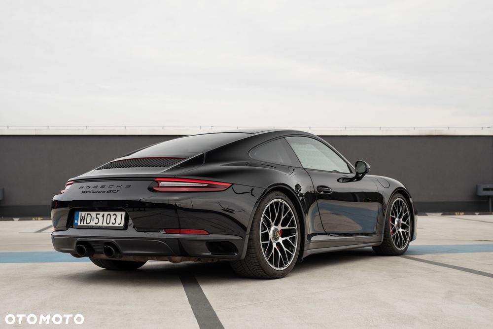 Porsche 911 Carrera GTS PDK - 7