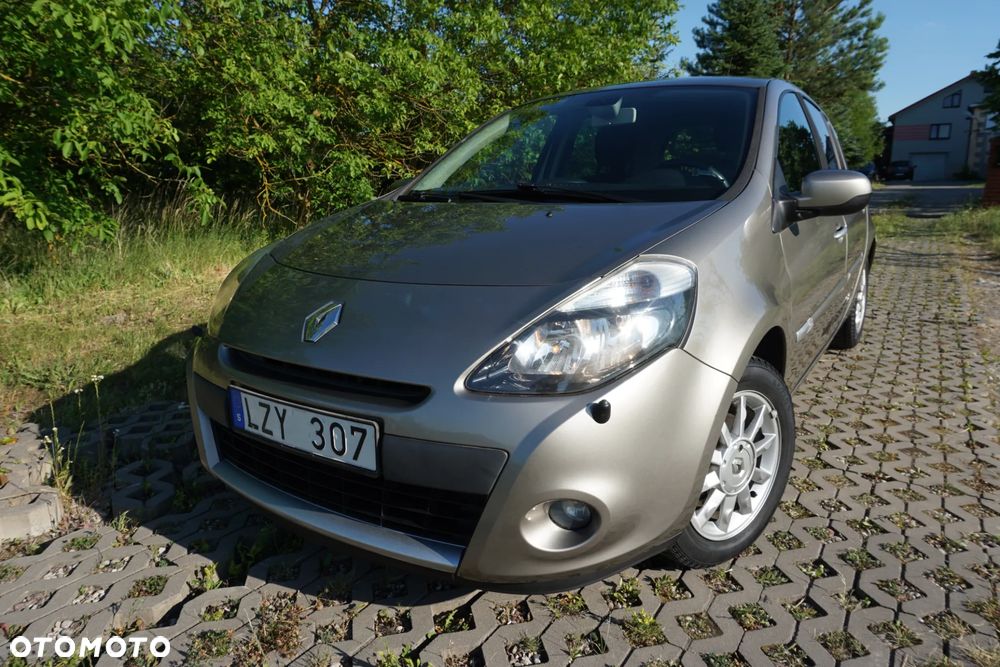 Renault Clio 1.2 16V 75 Expression - 16