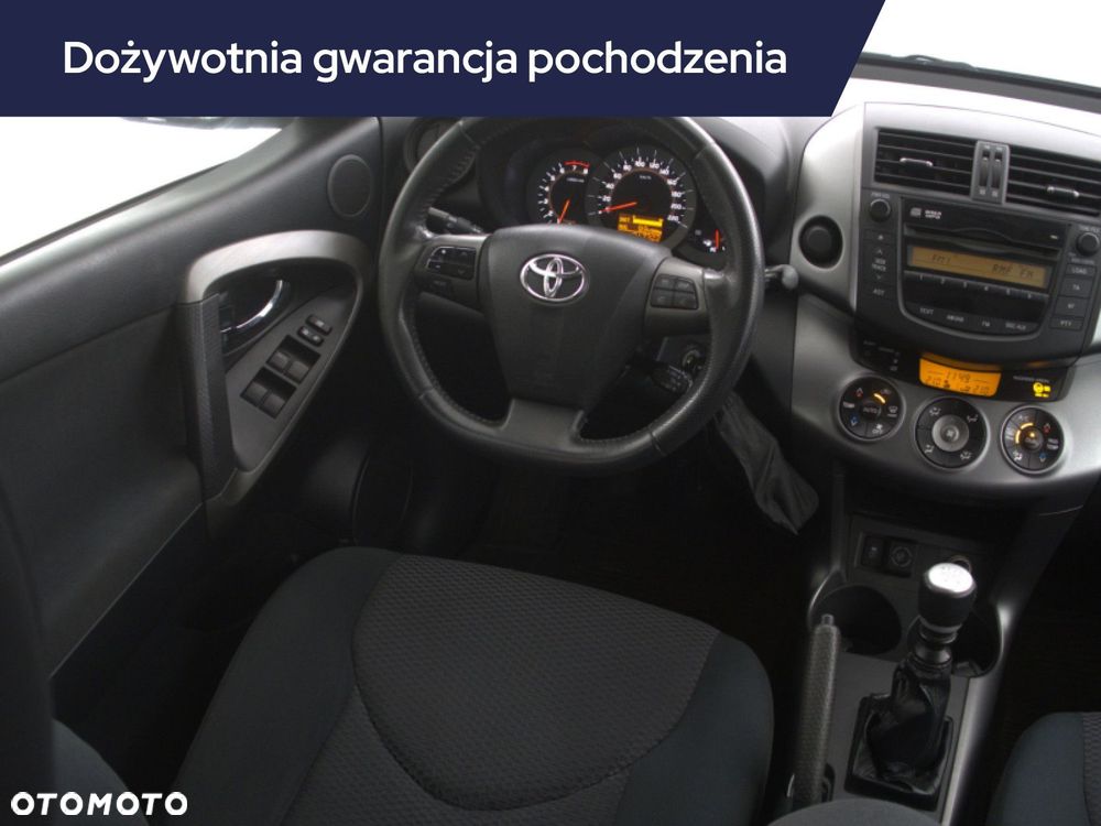 Toyota RAV4 - 9