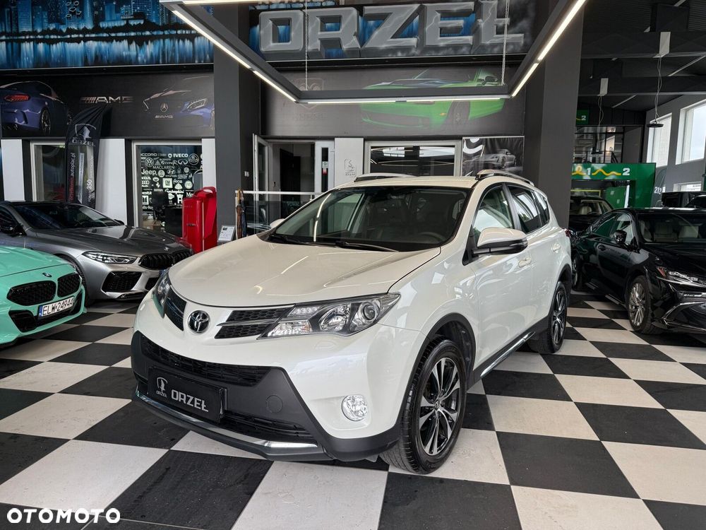Toyota RAV4 - 1