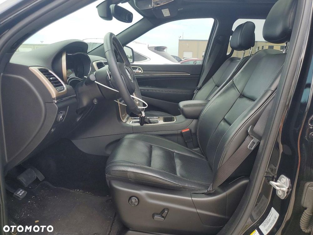 Jeep Grand Cherokee - 8