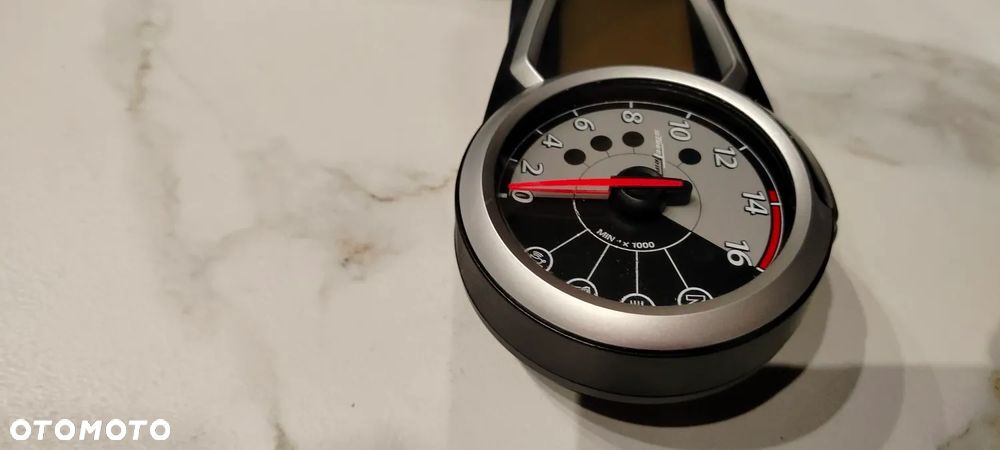TRIUMPH STREET TRIPLE 675 LICZNIK ZEGARY - 6