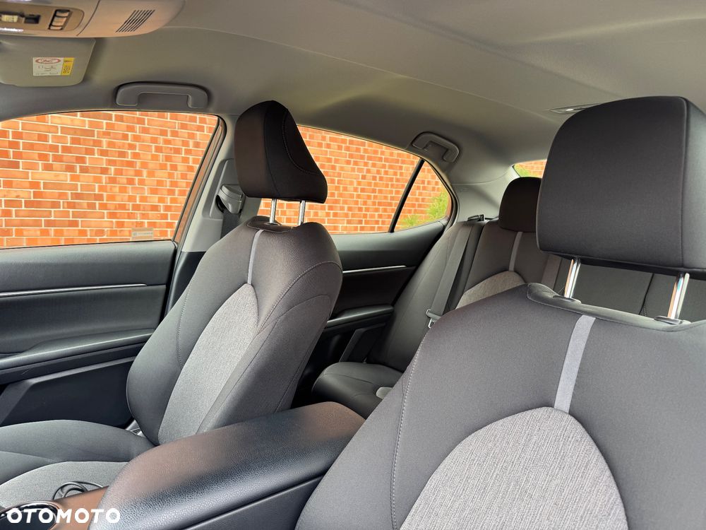 Toyota Camry 2.5 Hybrid Comfort CVT - 15