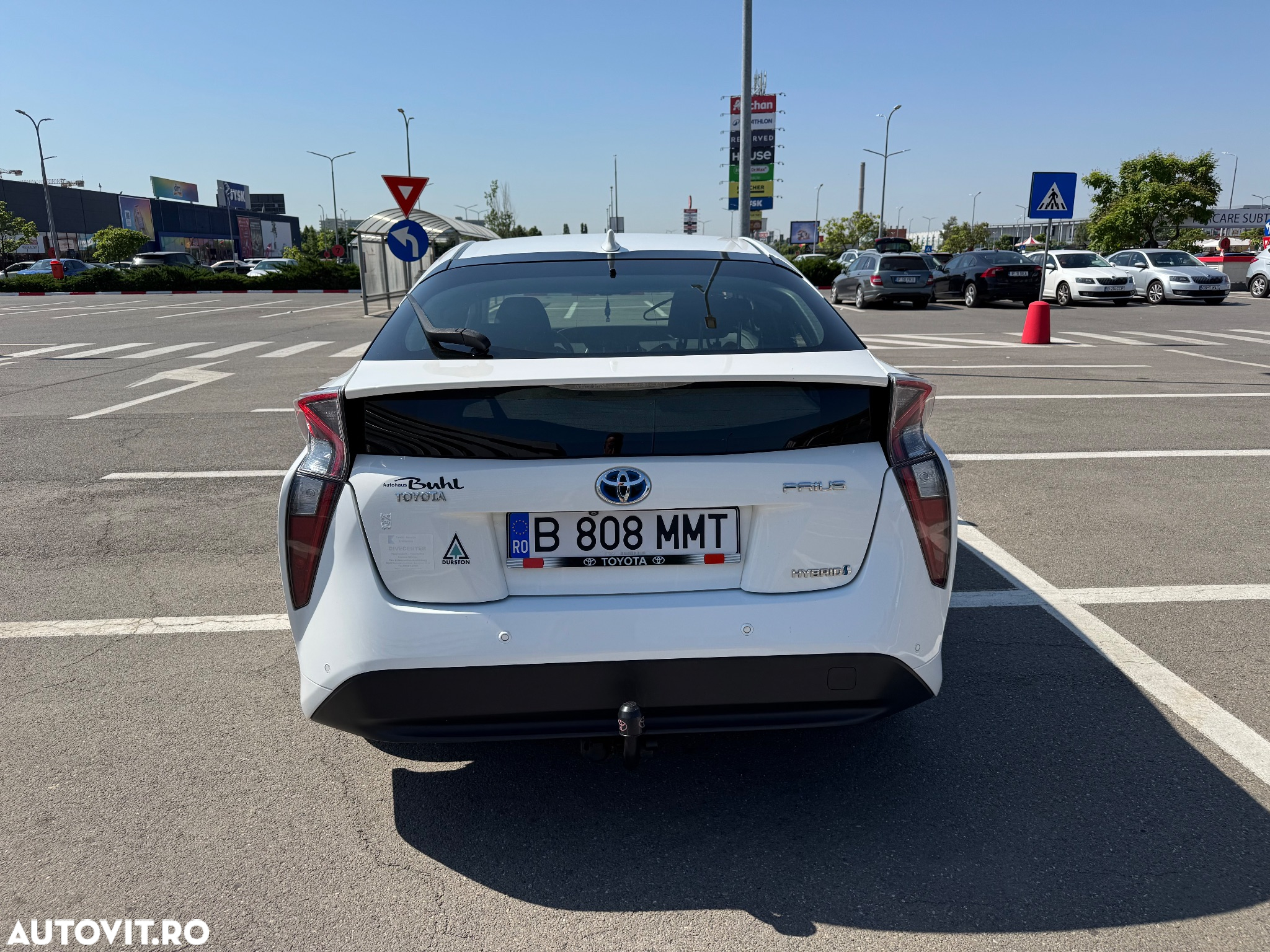 Toyota Prius (Hybrid) Executive - 5