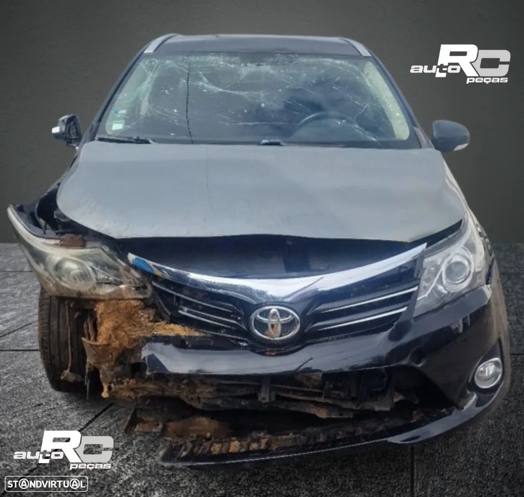 Toyota Avensis D-4D para peças - 1