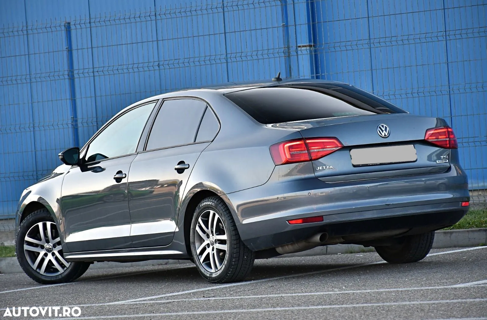 Volkswagen Jetta 1.2 TSI BMT Trendline - 6
